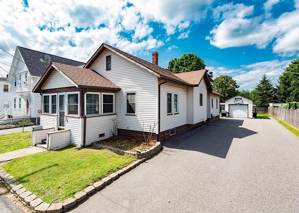 39 Whittenton St, Taunton, MA 02780 Zillow