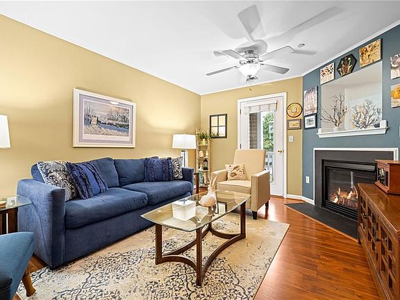 4th image of 404 Egret Lndg APT 203