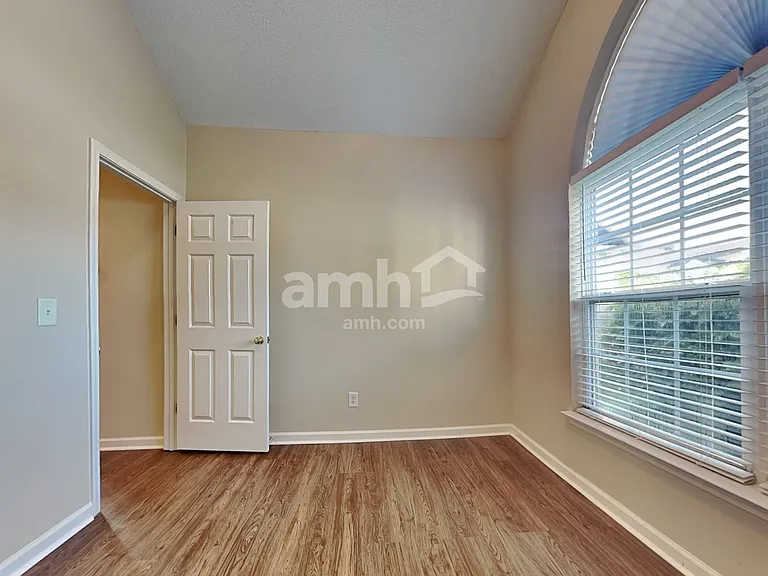 109 Cannonsmill Ln — Photo 10