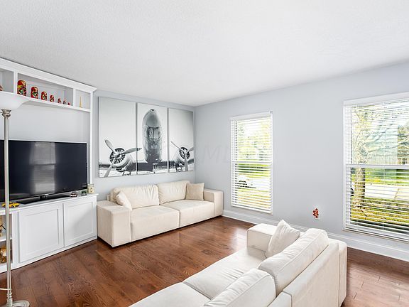 5th image of 6239 Glencairn Cir