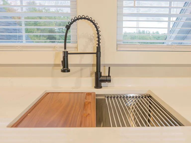 Stainless steel farm sink.