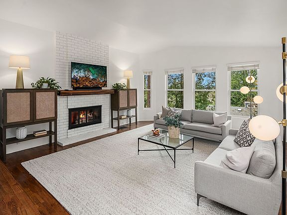 3rd image of 8475 SE 45th St