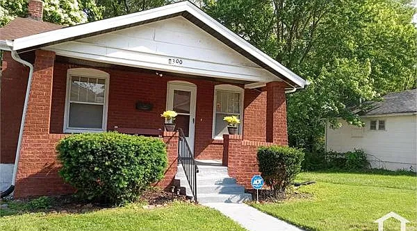 4300 Ravenwood Ave