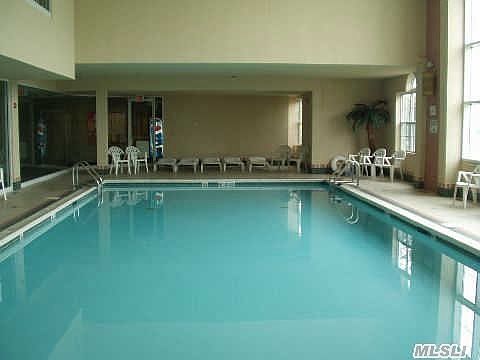 5th image of 612 Birchwood Park Dr