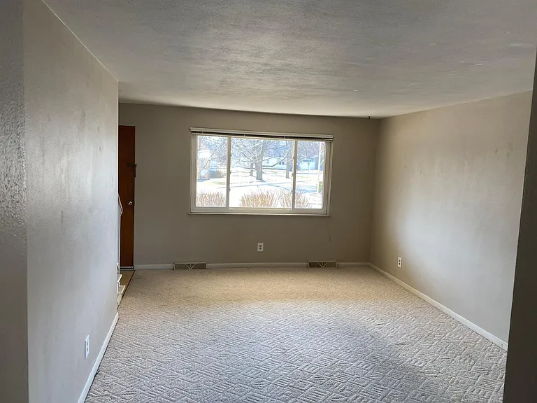 123 E Birchwood St — Photo 7