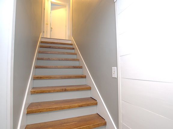 3rd image of 169 Wallis Drive
