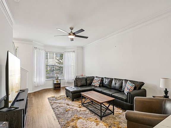 3rd image of 951 Glenwood Ave SE APT 1706