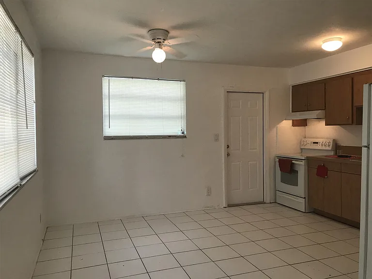 2303 Adams St #1 — Photo 5
