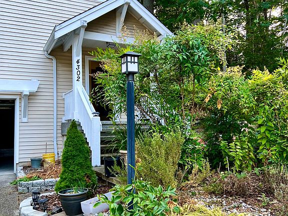 2nd image of 4302 Lupine Ct