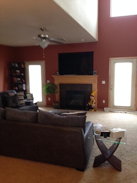 2nd image of 1364 Nicholas Ln