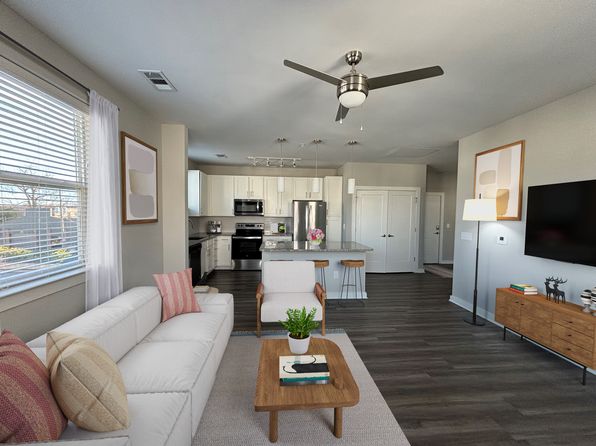 100 Prince Ave #B204