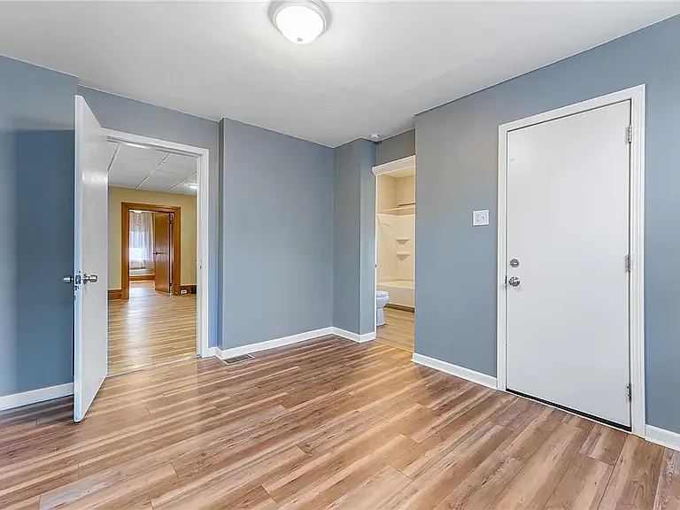 1486 Park Blvd — Photo 2