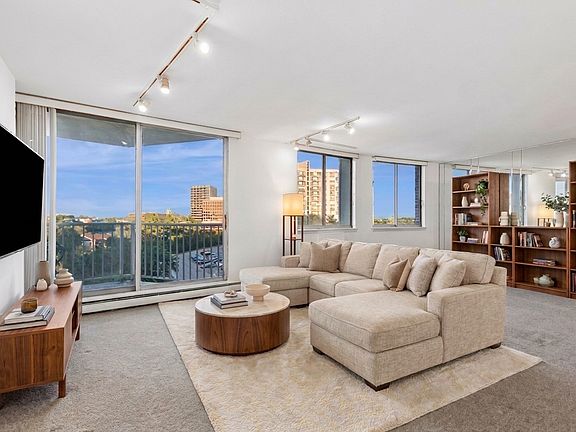 4th image of 20 N Tower Rd APT 6A