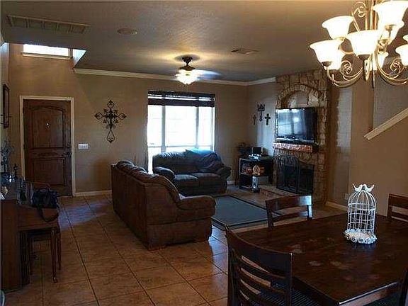 4th image of 2724 Cascade Falls Dr