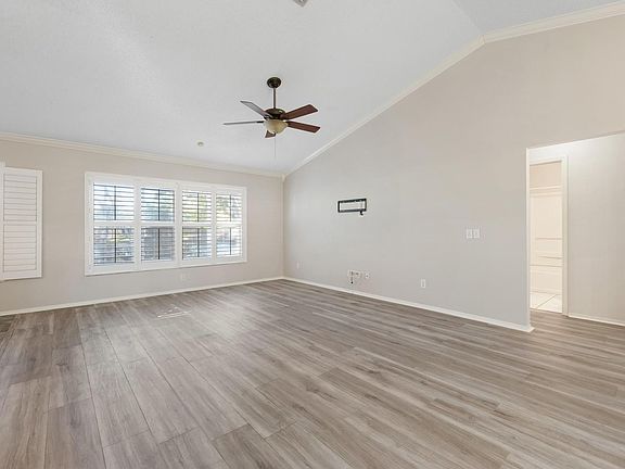 4th image of 11118 3rd Ave E