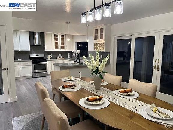 3rd image of 536 Golf Club Rd