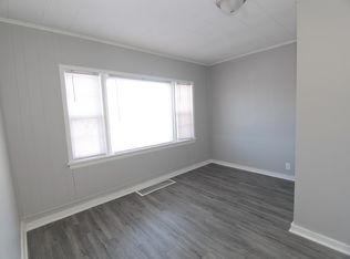 1319 Belle Ave, Davenport, IA 52803