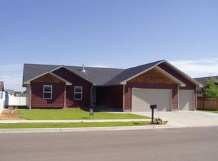 53 34th Ave NE, Great Falls, MT 59404