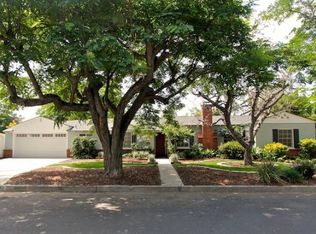 13752 Hatteras St, Valley Glen, CA 91401