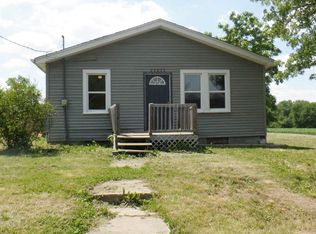 22025 N Main St, Laura, IL 61451