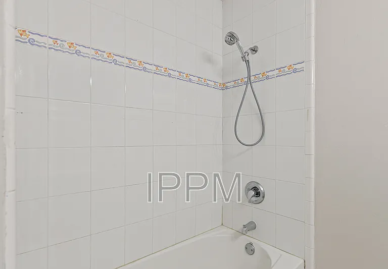 5601 Wild Persimmon — Photo 27