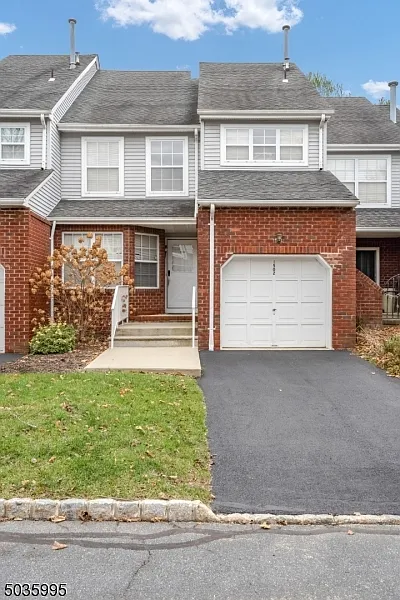 1502 Moonlight Ct photo 1