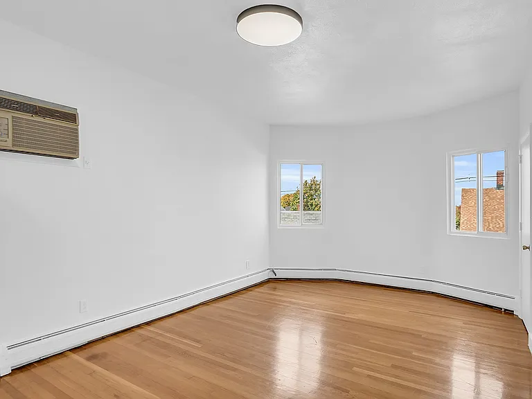 52 Bonair St #6 — Photo 9