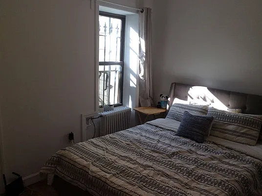 Rented by Peter Jacob, LREB | media 14