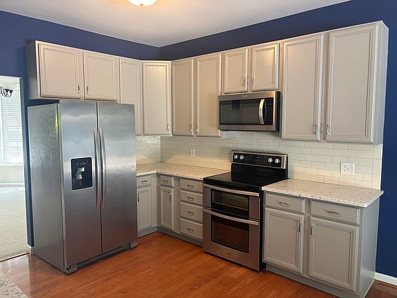 2nd image of 48 Cardinal Creek Dr