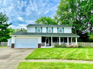 449 Pinebud Ct, Pickerington, OH 43147