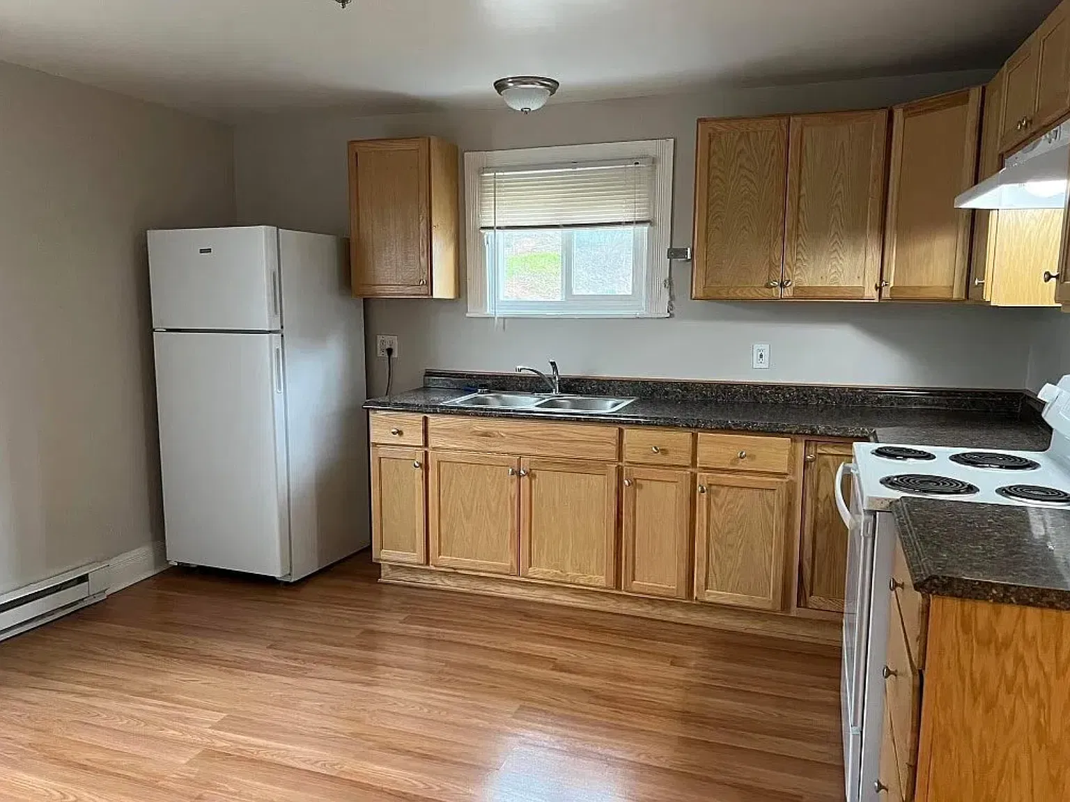 1 bed, $950 — Photo 1