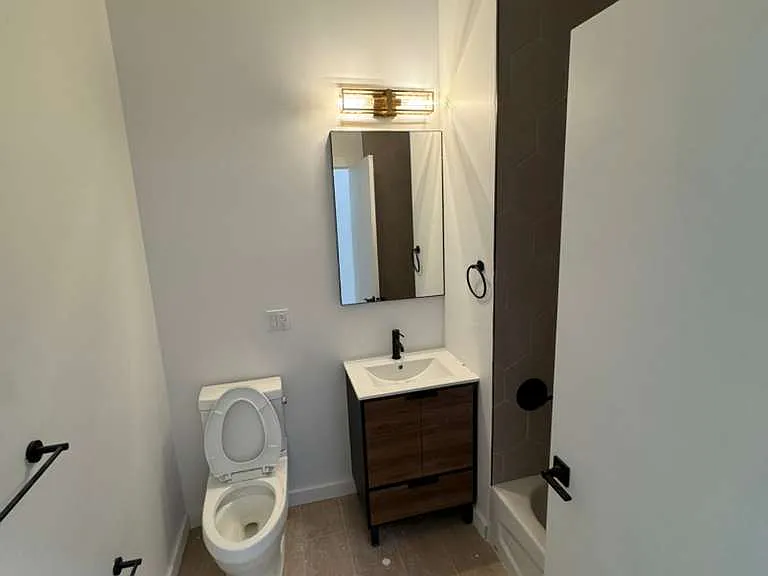 74 Webster St #5C — Photo 7