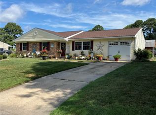 2748 S Nansemond Dr, Suffolk, VA 23435