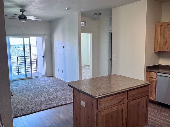 3rd image of 11371 Arbor St #D-104