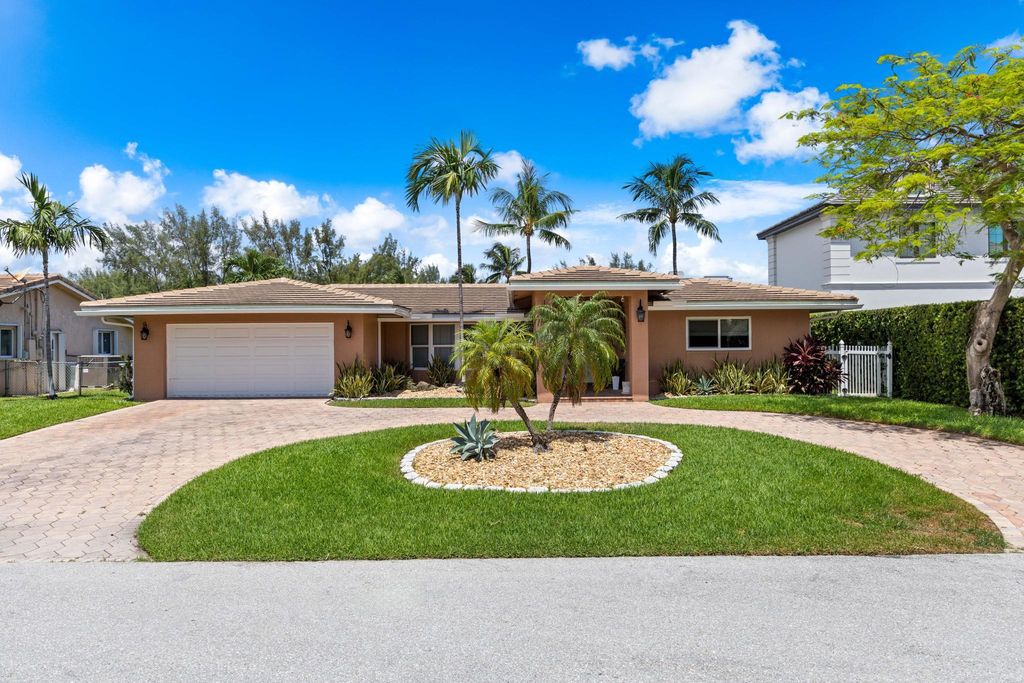 2851 NE 11th St, Pompano Beach
