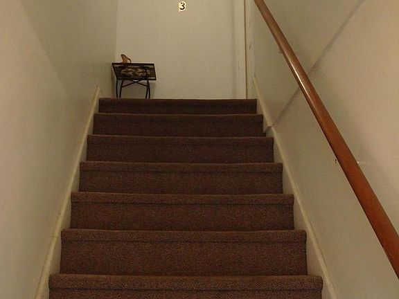 5th image of 554 W Boot Rd