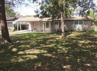 1621 Burkedale Dr, Port Lavaca, TX 77979