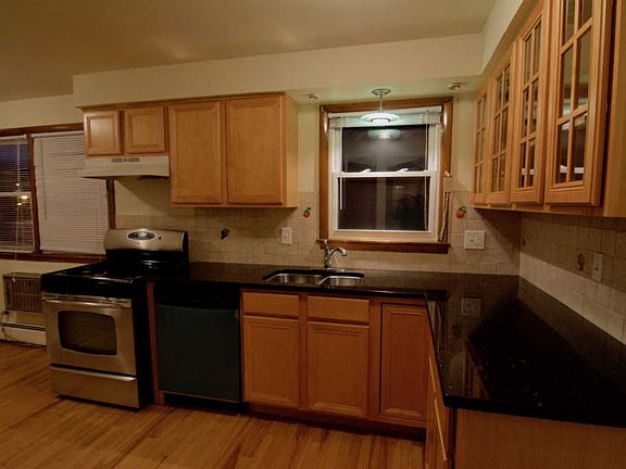 5th image of 3711 N Kildare Ave #2