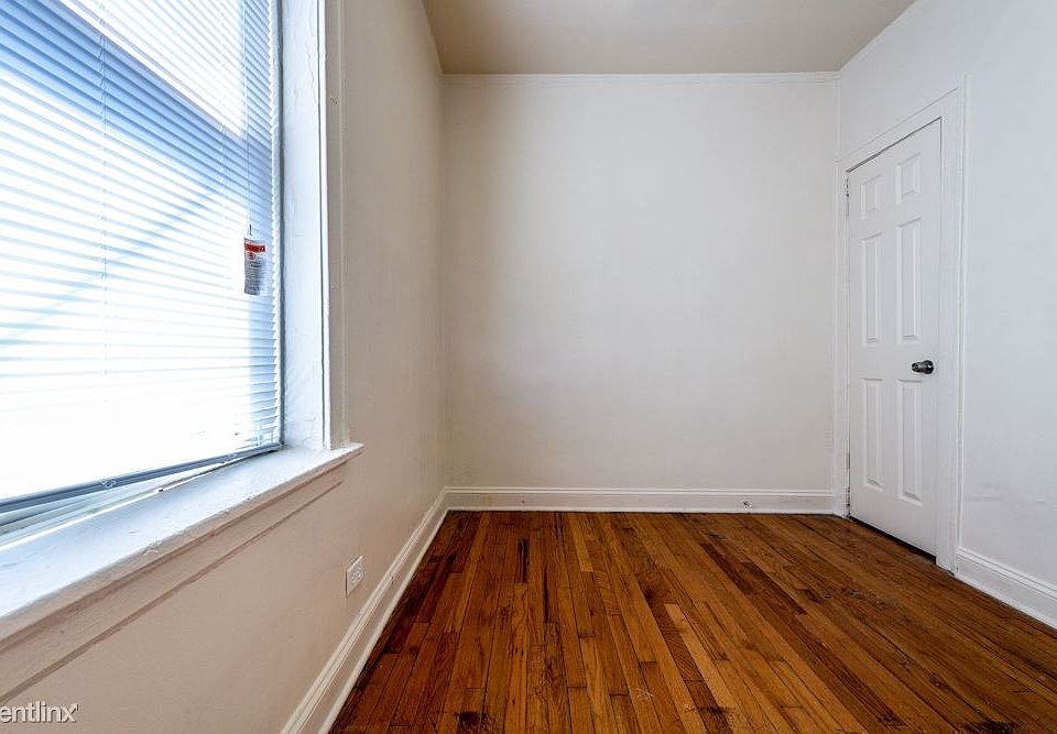 8001 S Carpenter St Apartments Chicago Bedroom_01