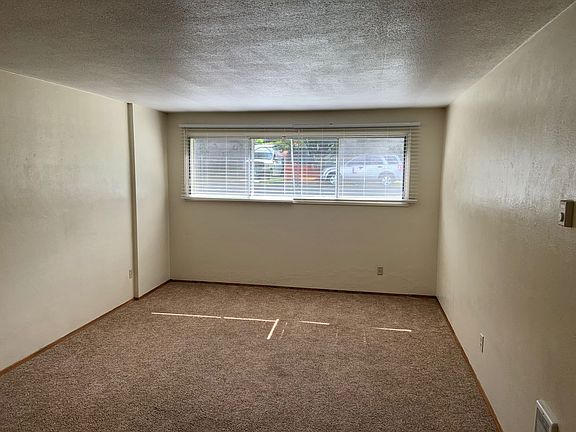 3rd image of 426 NW 11th St APT 1