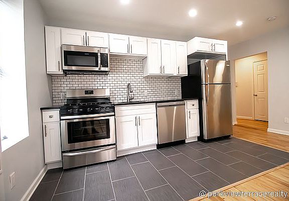 3rd image of 609 45th St #A1
