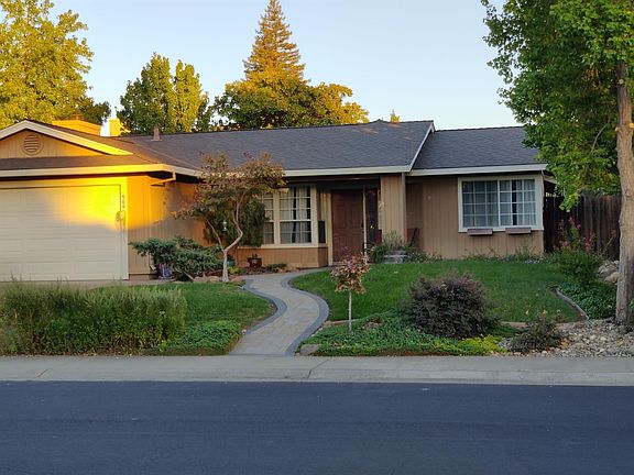 2nd image of 566 Oakborough Ave