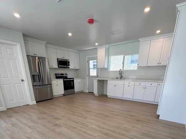 11313 Groveside Ave, Whittier, CA 90604