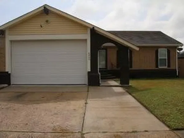 4045 N Indigo Dr, Harvey, LA 70058