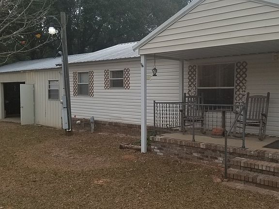3rd image of 1141 County Road 46