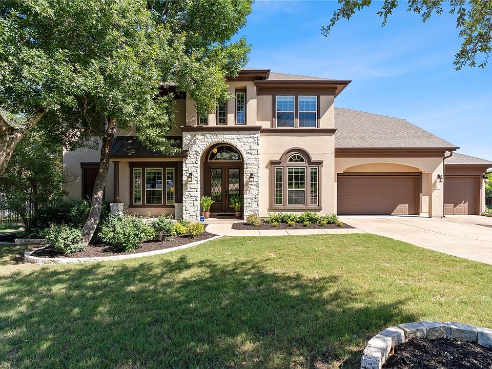 1st image of 194 Margaret Cir