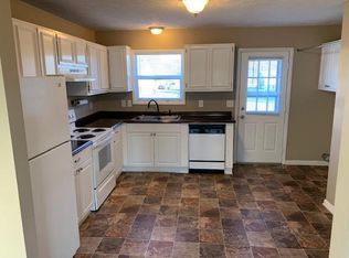 1155 Meadowview Dr, Gallatin, TN 37066