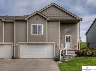 14208 Newport Ave, Omaha, NE 68164