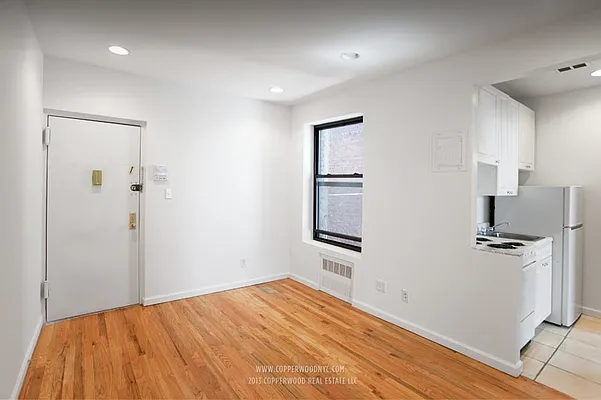 Rented by Copperwood Real Estate | media 12