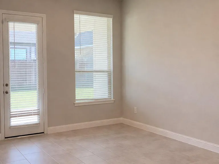 10442 Eastern Bluestar Dr — Photo 15